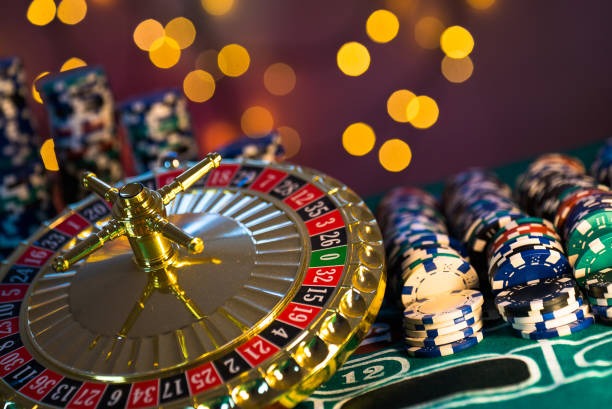 Fortune Tiger slot game interface showing reel layout and symbol types